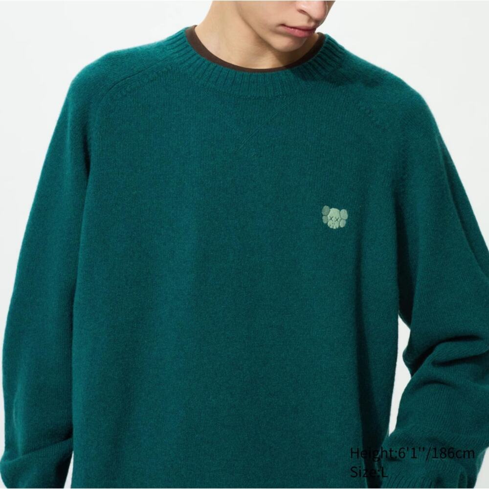 Uniqlo KAWS WINTER Lambswool Sweater in Green